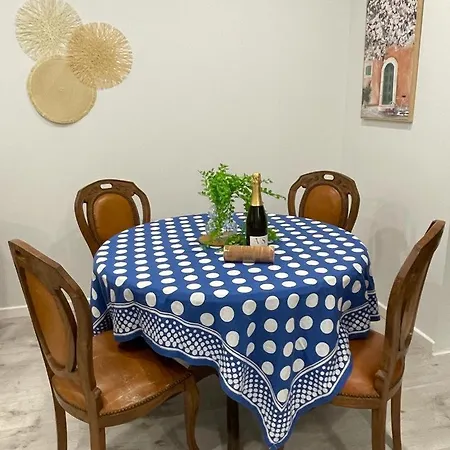 Porto Area, Poolside Sunsets Of Boa Apartman Vilarinho (Porto)