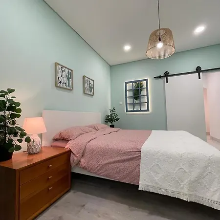 Porto Area, Poolside Sunsets Of Boa