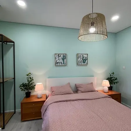 Porto Area, Poolside Sunsets Of Boa Apartman