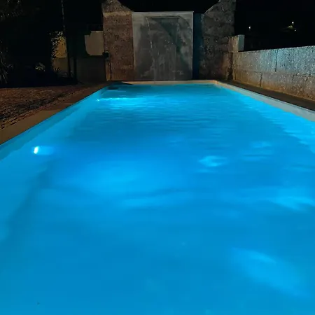 Porto Area, Poolside Sunsets Of Boa Apartman