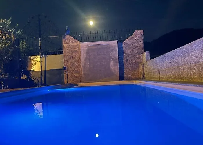 Porto Area, Poolside Sunsets Of Boa